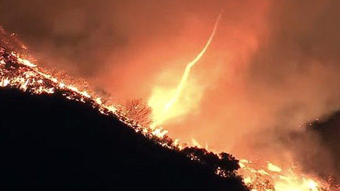 finfeng_Detik-detik Tornado