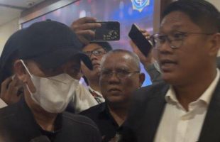 Bareskrim Polri Resmi Menahan Kades Kohod Pemalsuan  Dokumen Pagar Laut Tangerang