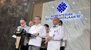Batas Usia Syarat Lamar Kerja Resmi Dihapus